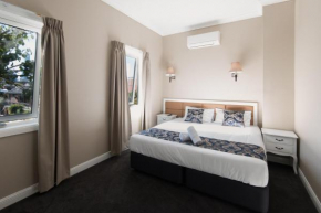 Lily Sands Inn, Melbourne